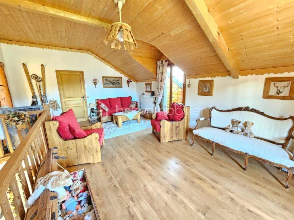 🏔 À VENDRE – Superbe chalet individuel lumineux avec vue panoramique à Allos 🏡 – 6 pièces – 4 chambres – 250 m²