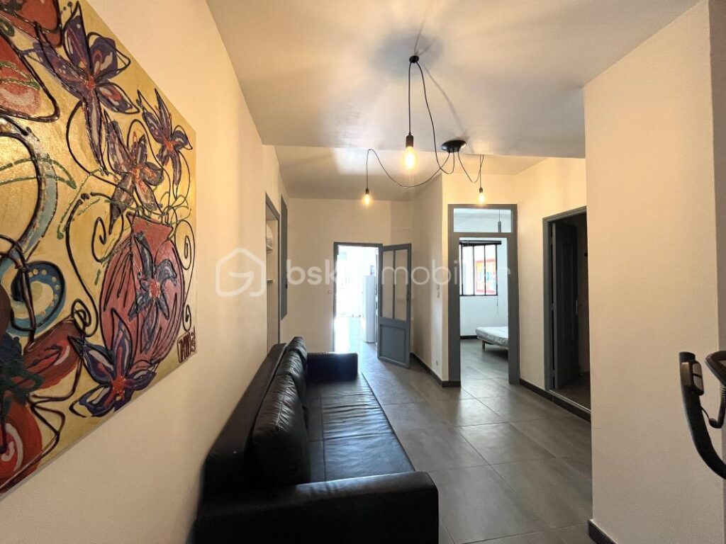 SUBLIME APPARTEMENT VUE DÉGAGÉE SUR LE QUAI – 3 pièces – 1 chambre – 62 m²