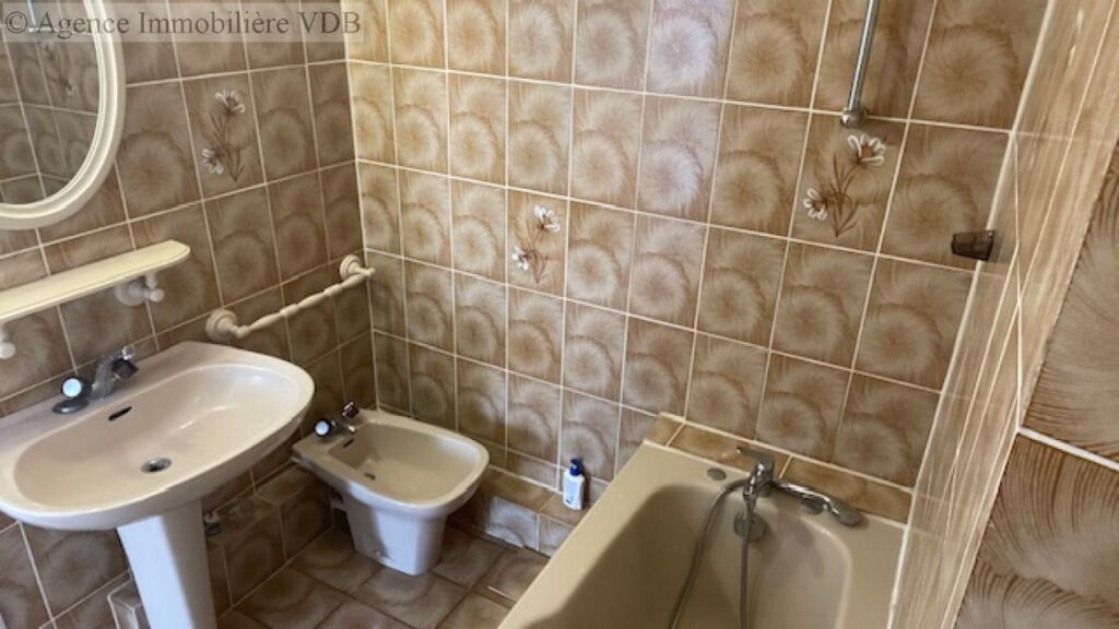 A vendre à Nancy F3 style Haussmannien – 3 pièces – 2 chambres – 74 m²