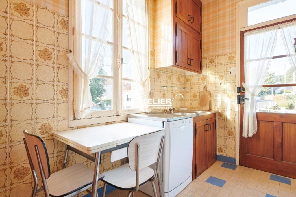 PORNIC Emplacement de choix, volume et potentiel à exploiter – 6 pièces – 4 chambres – 125 m²