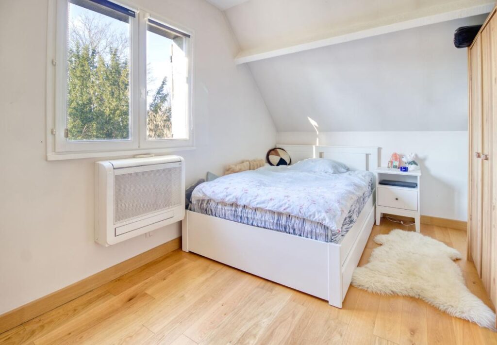 Grande maison avec dépendance – 5 pièces – 3 chambres – 120 m²