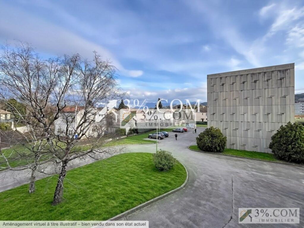 Appartement T3 avec balcon , cave et garage – 3 pièces – 2 chambres – 65 m²