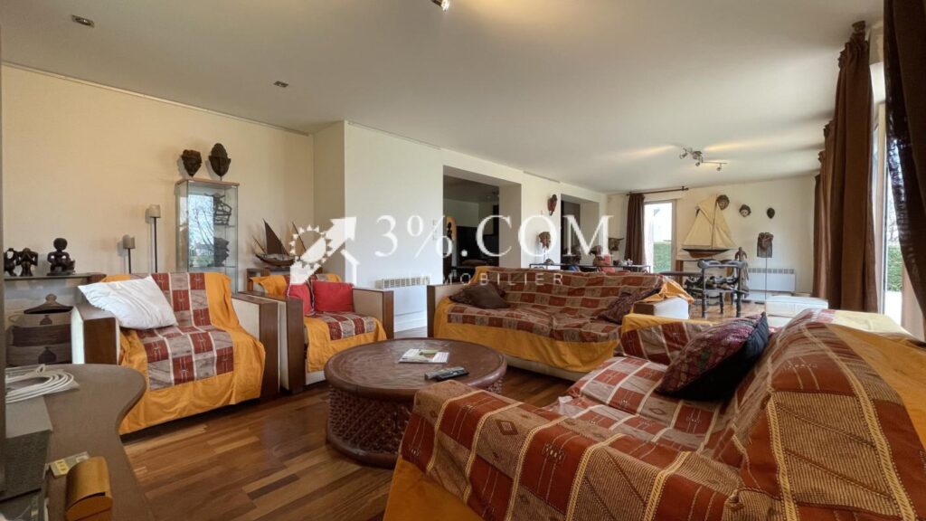 Baden, proche Port blanc, maison de 164m2 avec 5 chambres su – 6 pièces – 4 chambres – 164 m²