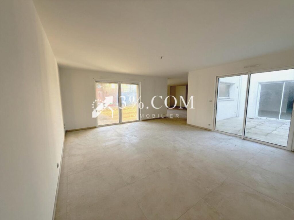 Villa 2025 style BELLE EPOQUE 6 pièces 176 m2 à Royan face – 6 pièces – 3 chambres – 176 m²