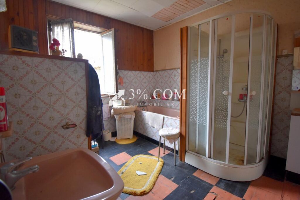 Ancien moulin de 154 m2, 3 chambres, 2 bureaux, dans écrin d – 5 pièces – 3 chambres – 153 m²