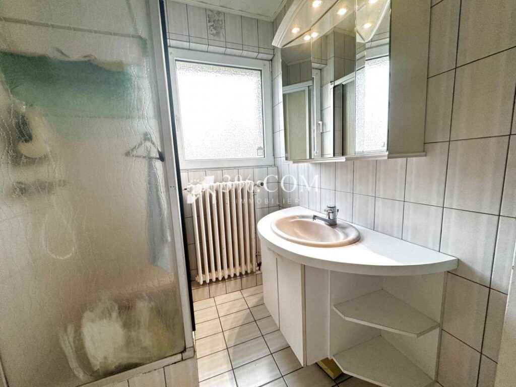 3%COM Bel appartement F3/F4 de 84m2 avec balcon, garage – 3 pièces – 2 chambres – 84 m²