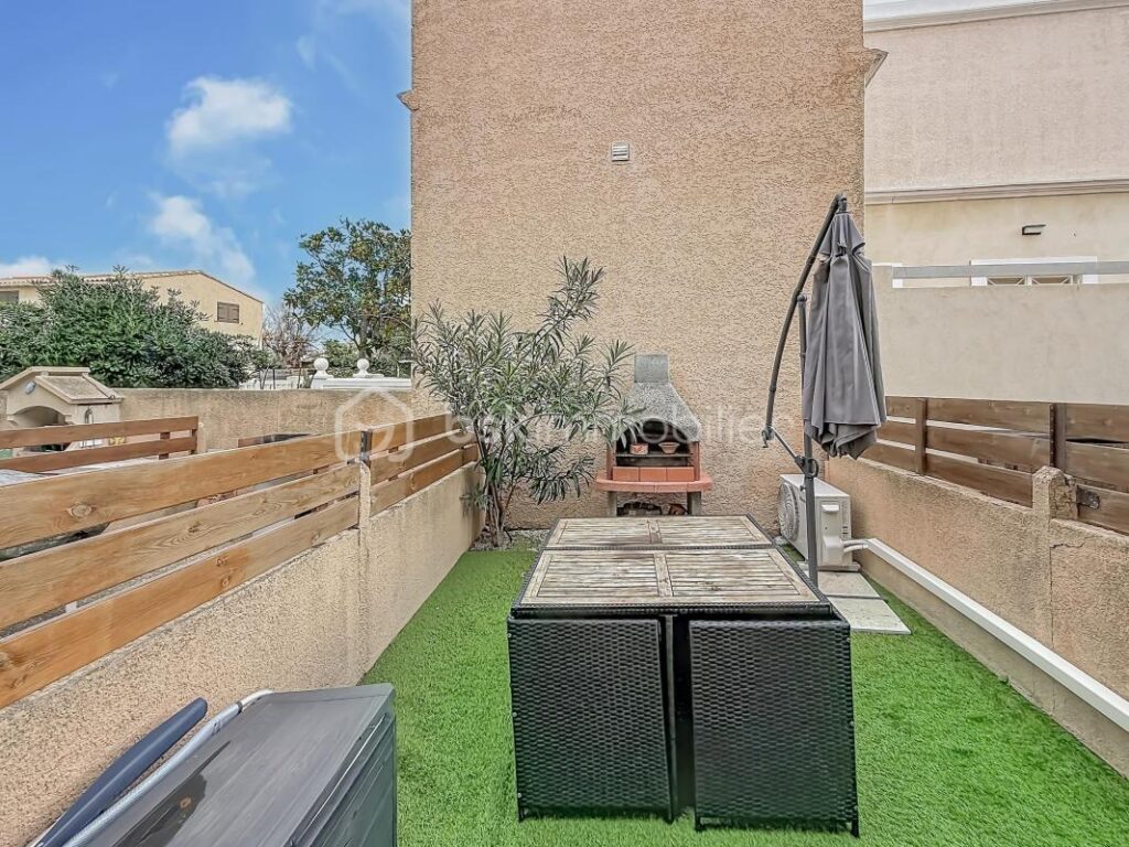 *** MAISONNETTE DE 40 m² AVEC PARKING – FRONTIGNAN PLAGE *** – 3 pièces – 2 chambres – 40 m²