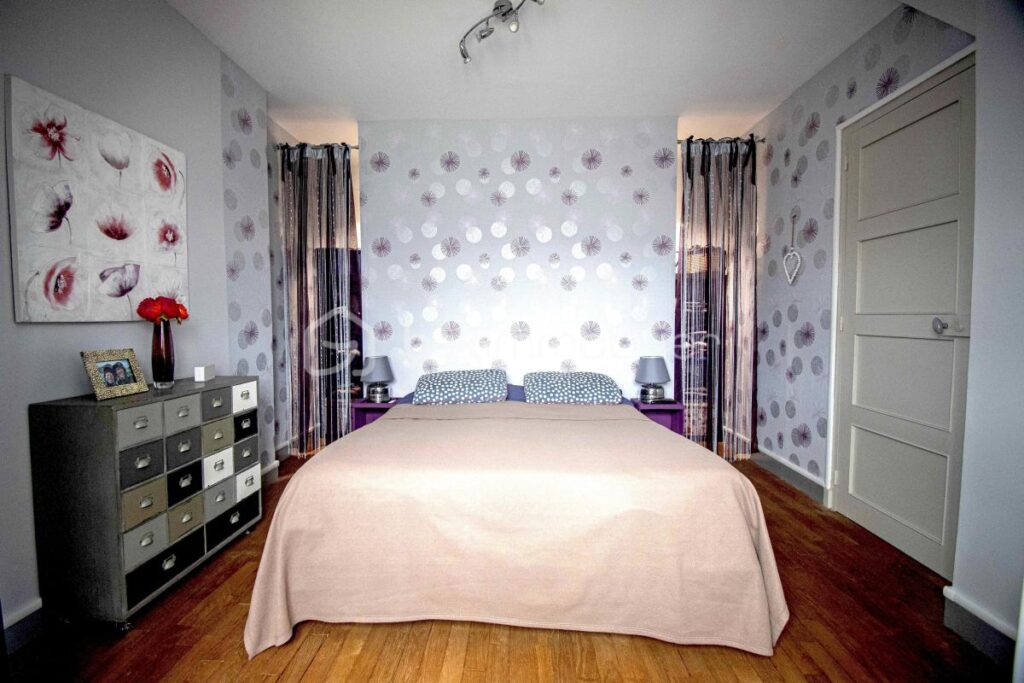 ✨ MAISON DE VILLE UNIQUE À SULLY-SUR-LOIRE – VUE EXCEPTIONNELLE SUR LA LOIRE✨ – 4 pièces – 3 chambres – 88 m²