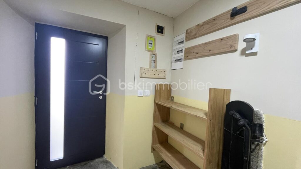 Maison de ville rénovée – 5 pièces – 4 chambres – 89 m²