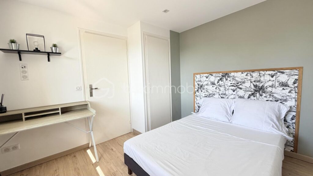 T3 traversant Annecy avec vue sur le Veyrier et le Semnoz – 3 pièces – 2 chambres – 61 m²