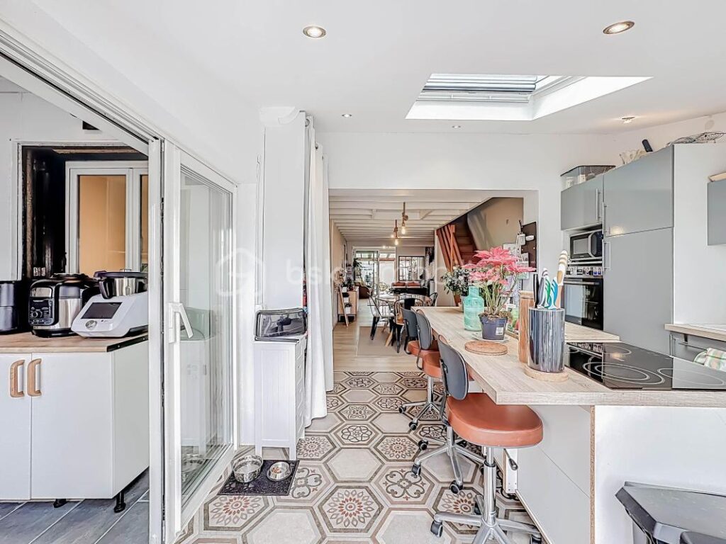 Villa T5 – 106 m² – Vue exceptionnelle sur les étangs – Appartement indépendant – DPE B – 5 pièces – 4 chambres – 106 m²