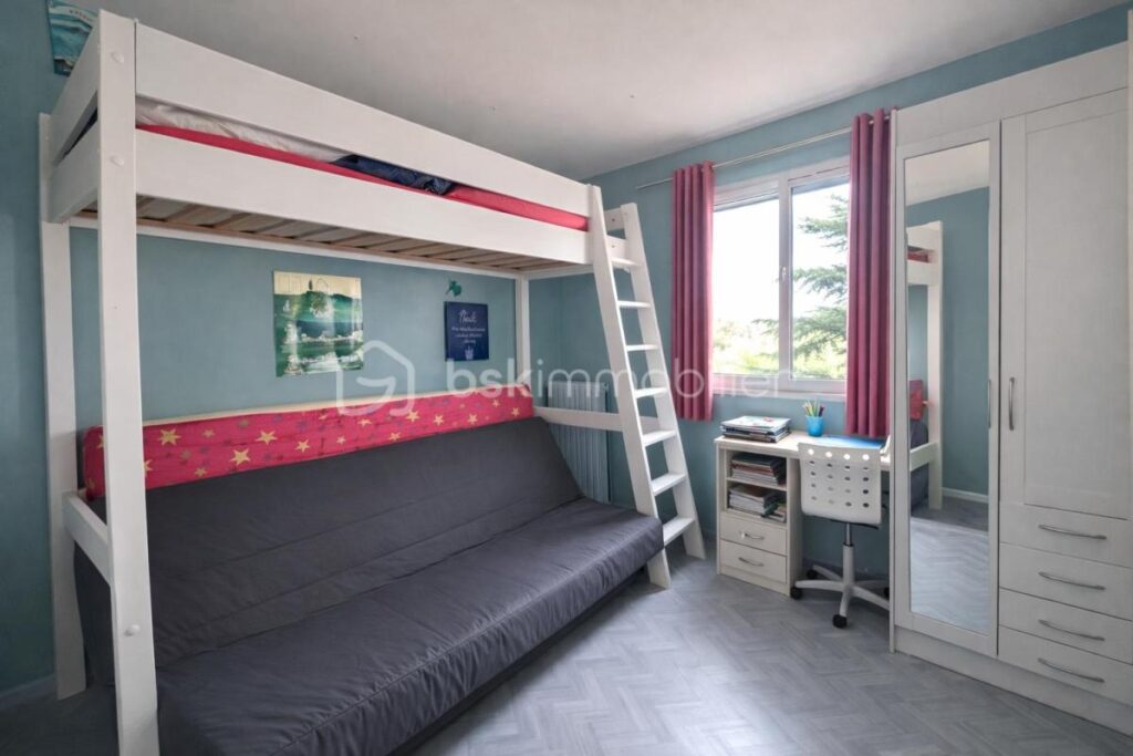 4 pièces 80 m² avec loggia et terrasse 9 m² – vue dégagée sur parc – Écondeaux – 4 pièces – 3 chambres – 80 m²