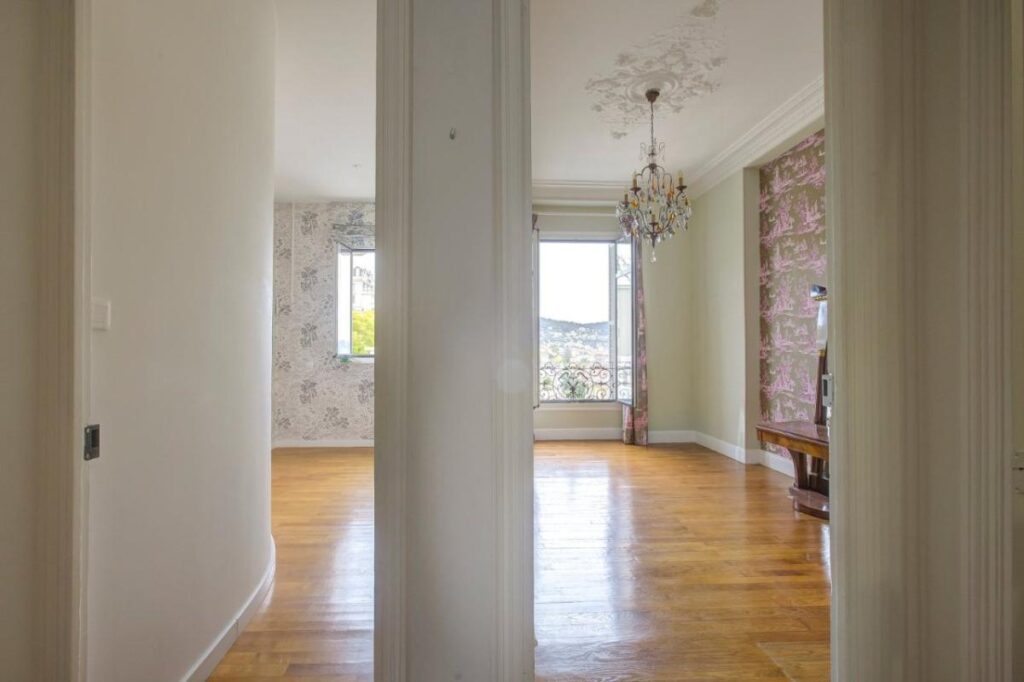 NICE CIMIEZ PALAIS BOURGEOIS – 3P – 66 m² – 3 pièces – 2 chambres – 66 m²