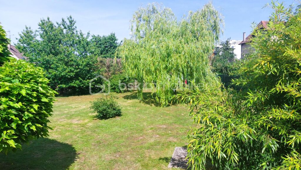 Belle maison sénonaise au charme authentique – 7 pièces – 4 chambres – 172 m²