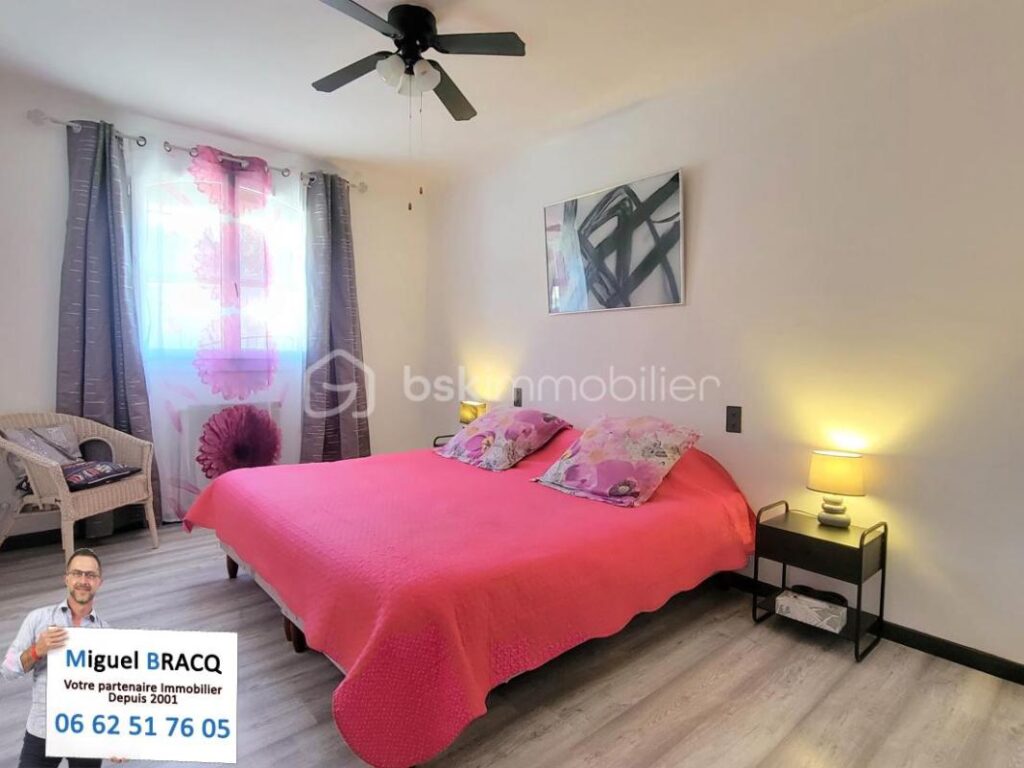 Exclusivité – Dans le village prisé de Poilhes, belle Languedocienne de plain pied sur 1000 m² de terrain avec piscine – 4 pièces – 3 chambres – 135 m²