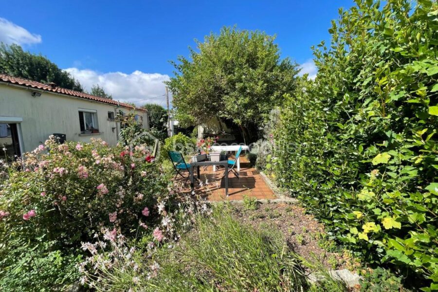 Maison à vendre à Cozes
