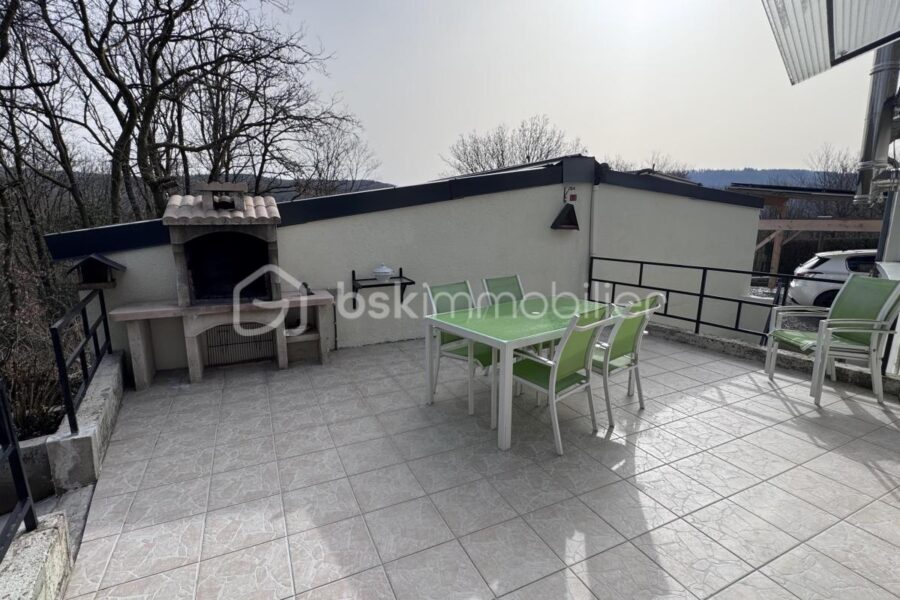 Maison à vendre à Montherme
