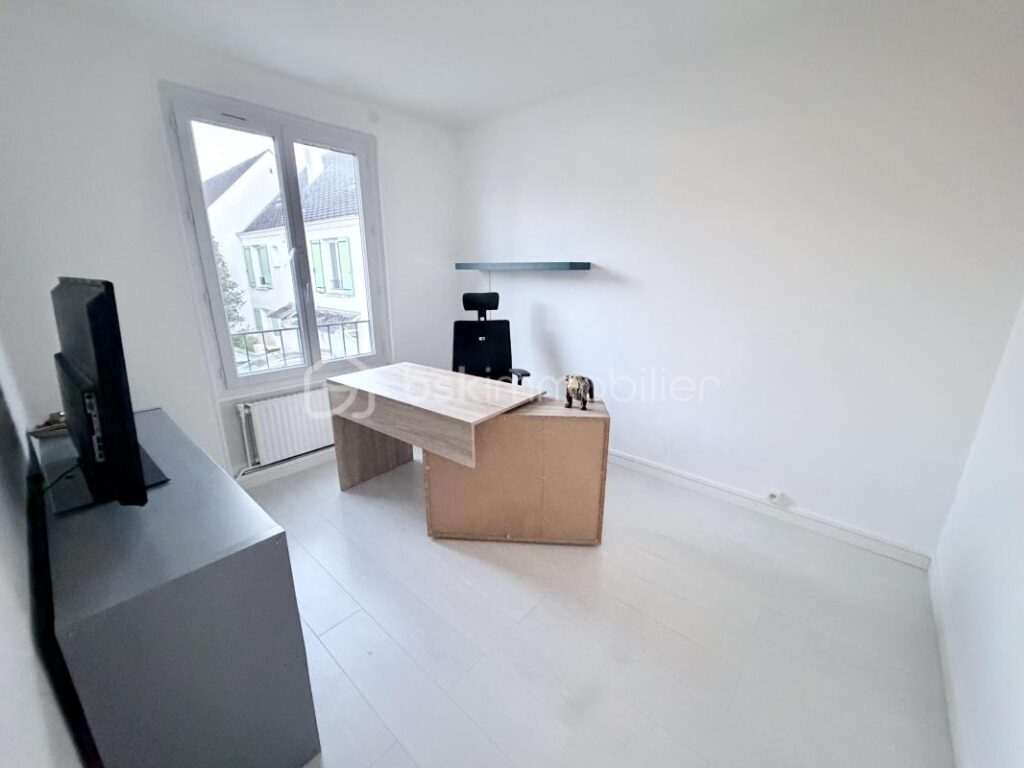 Maison familiale pleine de charme – Villeneuve-le-Comte (77) – 6 pièces – 5 chambres – 147 m²