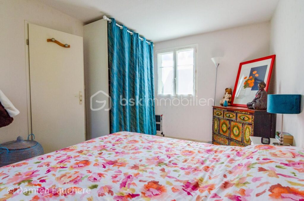 Aux JONCHERETTES ! Maison 75m², 3 Chambres, Parkings et JARDIN avec vue sur Forêt ! – 4 pièces – 3 chambres – 75 m²