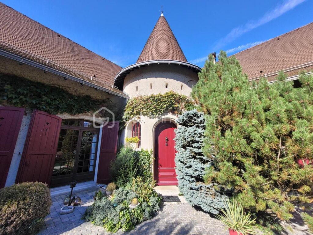 Criel de Voiron Propriété d’Exception Terrain 3766 m² 1 090 000 € – 10 pièces – 6 chambres – 370 m²