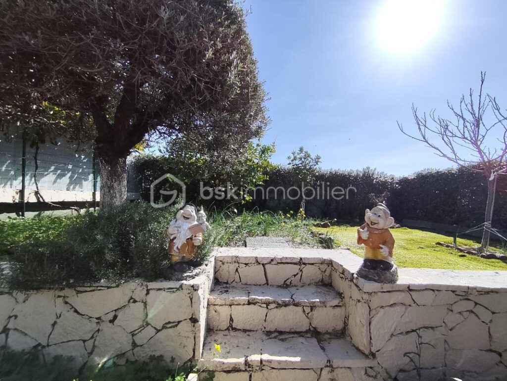 Villa familiale 4pces – jardin – Garage – 4 pièces – 3 chambres – 105 m²