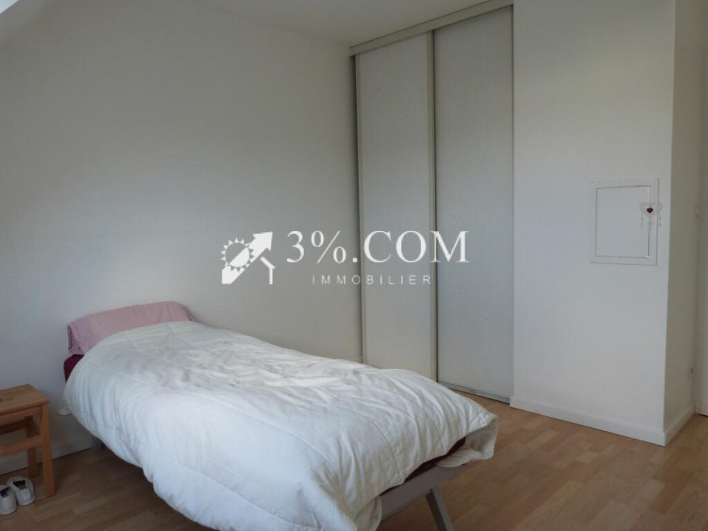 3%.COM-Neudorf : Duplex dernier étage 111m2 Robertsau – 4 pièces – 3 chambres – 91 m²