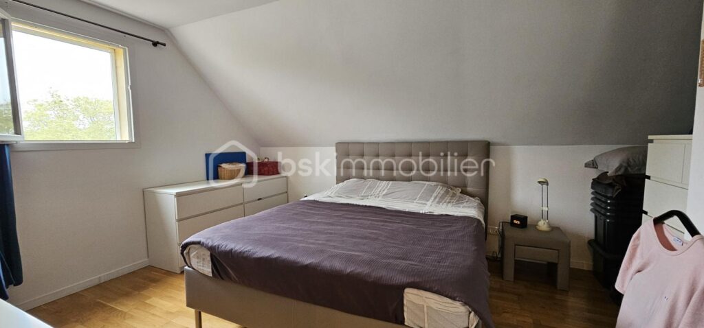 LOCATION T4 Traversant 101M² – Dernier étage – 2 balcons sans vis-à-vis – Quartier des Amoureux à Nîmes – 4 pièces – 3 chambres – 101 m²
