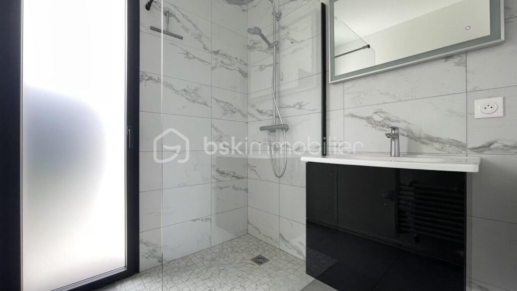 Maison Contemporaine PIRAINO – 6 pièces – 4 chambres – 190 m²