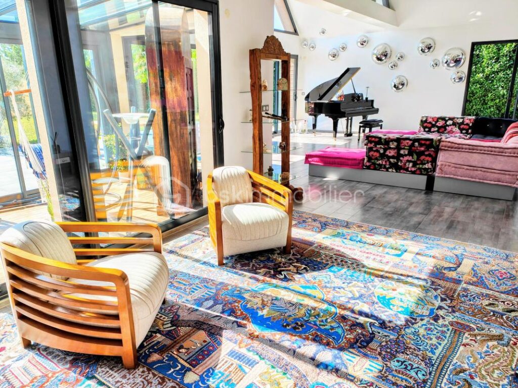 Maison av jardin arboré vue dégagée et sous-sol total ! – 10 pièces – 4 chambres – 239 m²