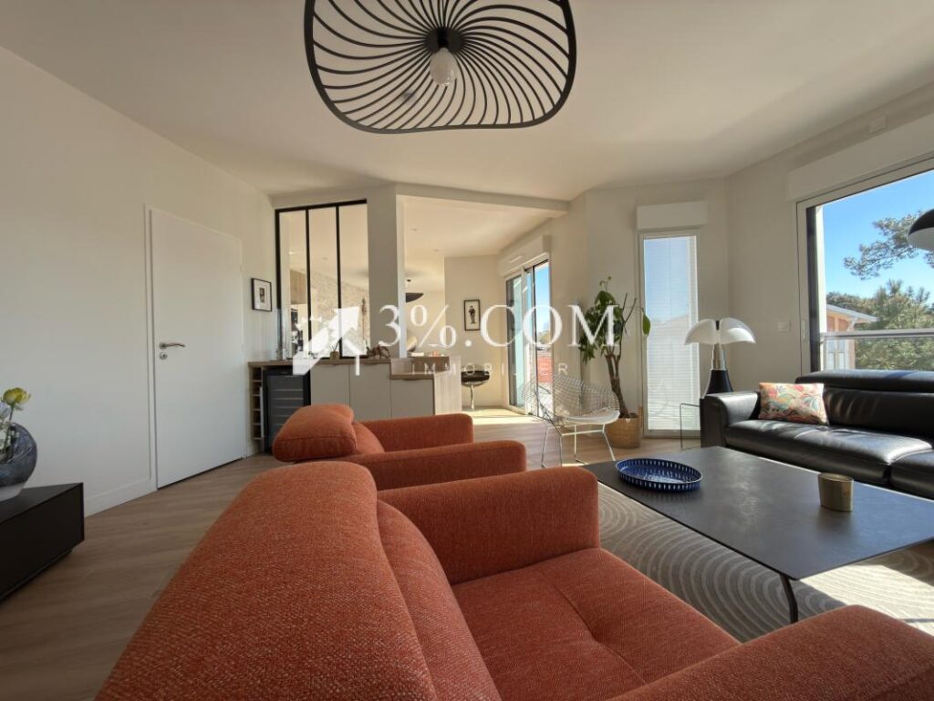 A VENDRE ROYAN PONTAILLAC – APPARTEMENT de 76 m2 – DERNIER E – 3 pièces – 1 chambre – 76 m²