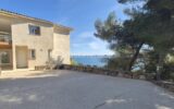 CARQUEIRANNE: VILLA D’ARCHITECTE DE 190 M2 AVEC VUE MER IMPRENABLE ET PISCINE A DEBORDEMENT – 8 pièces – 5 chambres – 189 m²