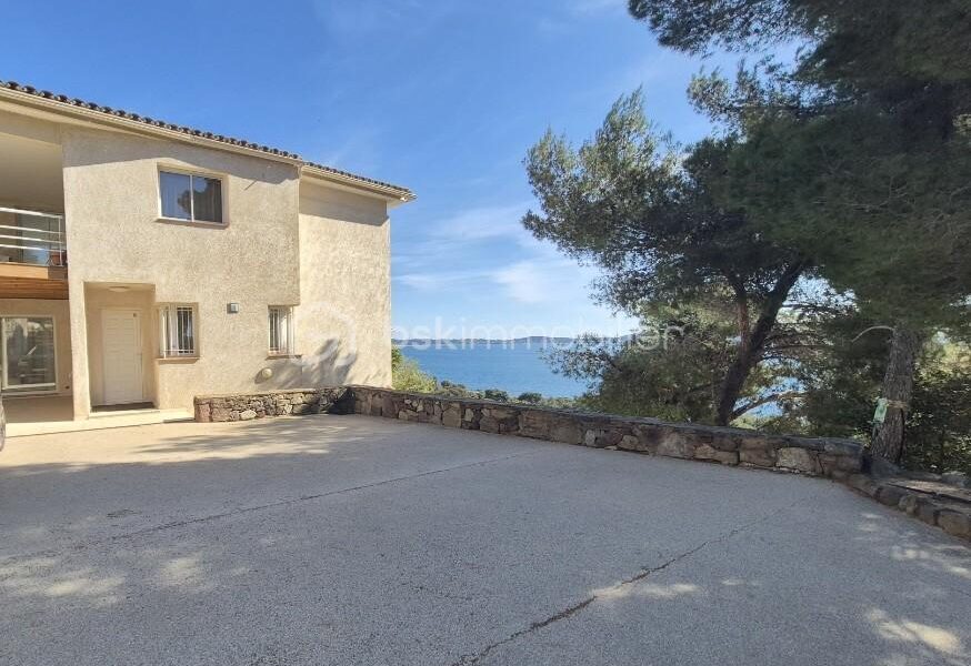 Maison à vendre à Carqueiranne