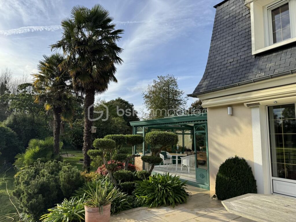 Maison d’exception de 200 m² avec piscine et domaine de 15 000 m² – Cadre naturel préservé – Le Mesnil-Roch (axe Rennes-Saint Malo) – 9 pièces – 5 chambres – 200 m²