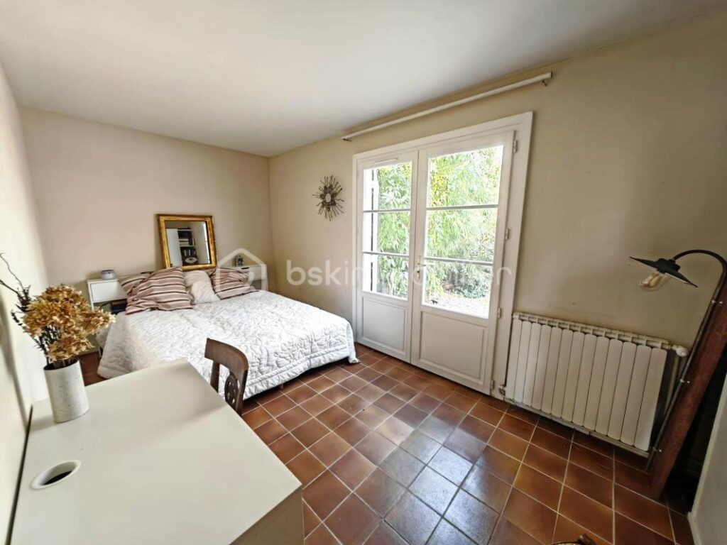 Maison de charme en bord de Seine – 5 chambres – 7 pièces – 5 chambres – 140 m²