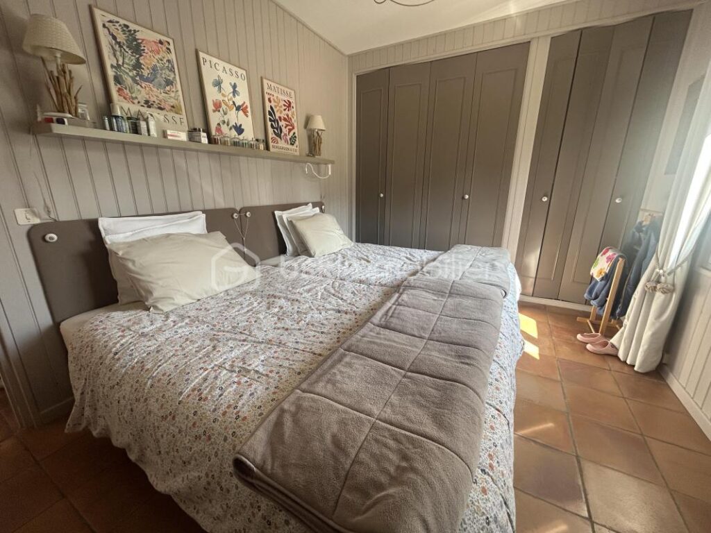 BELLE MAISON PLAIN PIED – 4/5 CHAMBRES – VERANDA – PISCINE – TERRAIN – 6 pièces – 4 chambres – 184 m²