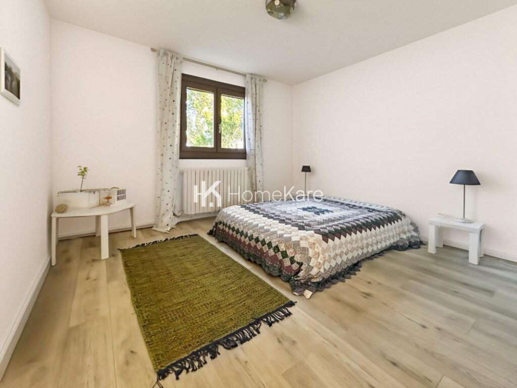 MAISON FAMILIALE DANS UN ENVIRONNEMENT IDEAL – 7 pièces – 5 chambres – 192 m²