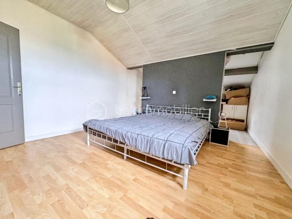 Maison Familiale 6 Chambres – 8 pièces – 6 chambres – 178 m²