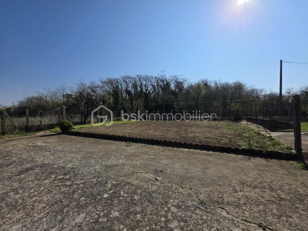 Maison de campagne proche des commodités – 5 pièces – 3 chambres – 91 m²