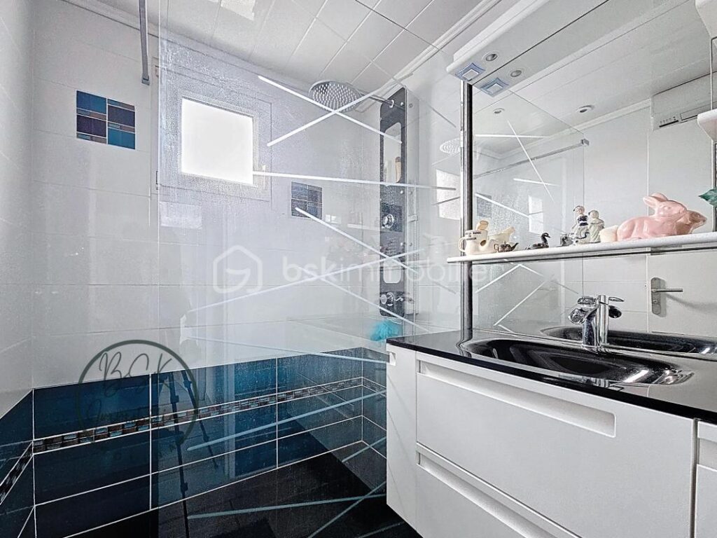 Appartement T3 avec vue mer – 3 pièces – 2 chambres – 44 m²