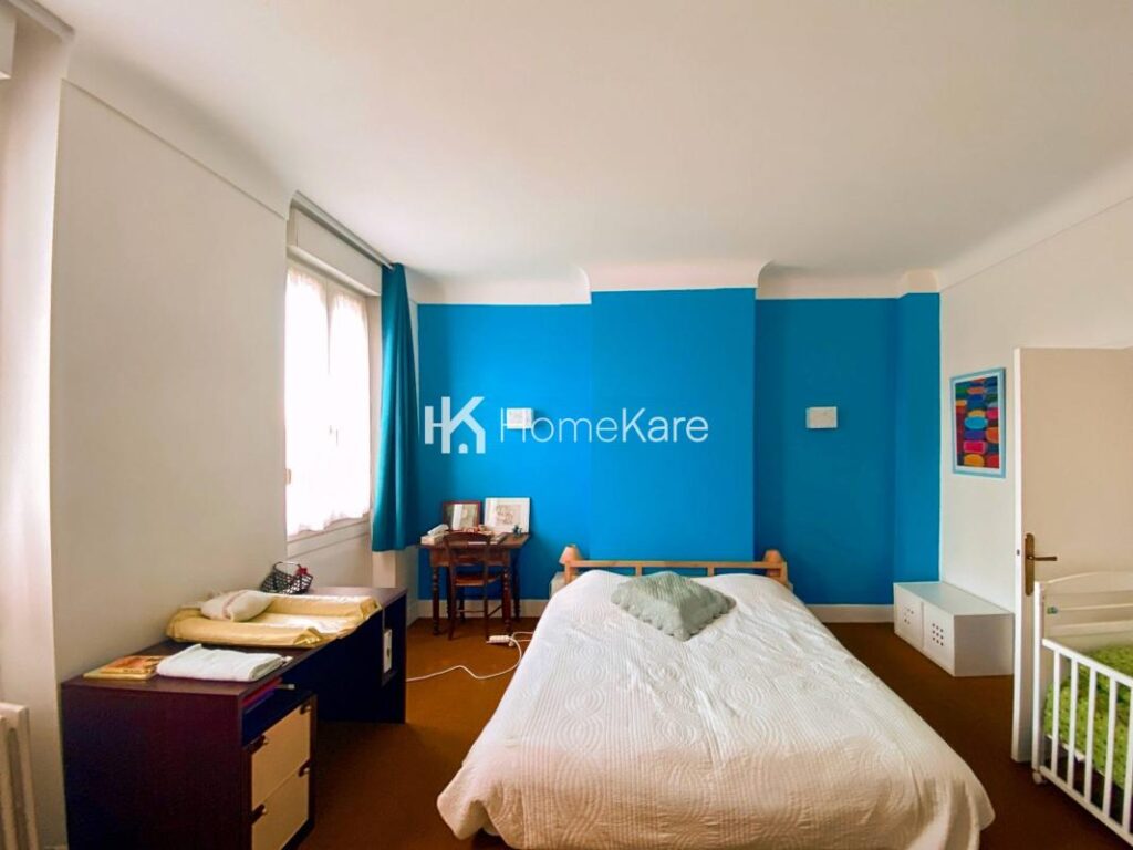 UNE BATISSE D’EXCEPTION – 7 pièces – 6 chambres – 470 m²