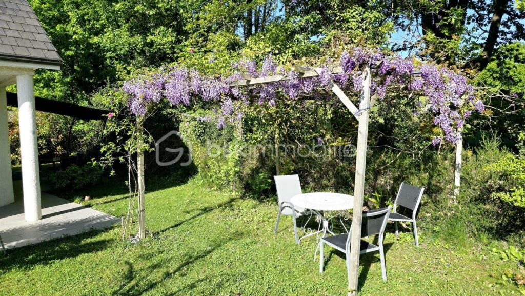 Maison 230m² 6 chambres vue Pyrénées – 7 pièces – 6 chambres – 230 m²