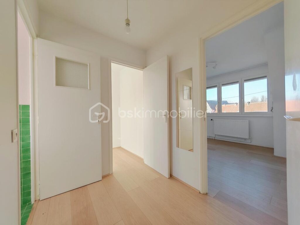 MAISON INDIVIDUELLE / LUMINEUSE +++ / 2 CHAMBRES POSSIBLE 3 / TERRAIN 567 M2 / JARDIN / VUE SUR LES CHAMPS – 4 pièces – 3 chambres – 110 m²