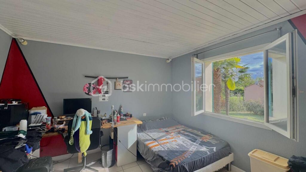 Couffouleux – Maison T6 avec piscine et sous-sol – 6 pièces – 4 chambres – 165 m²