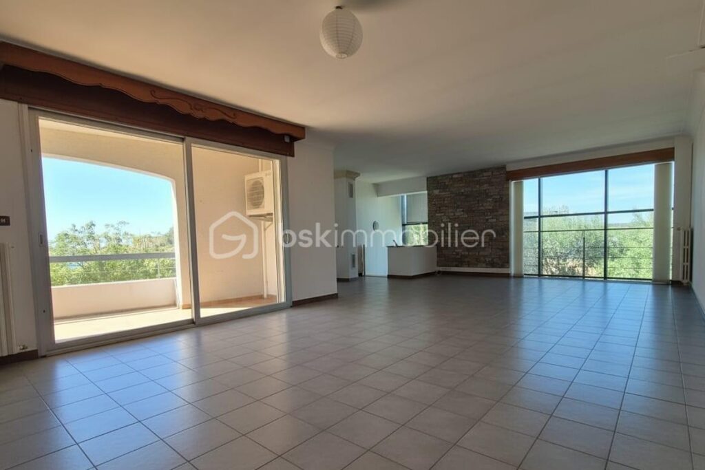 BATISSE D’ARCHITECTE 310m2 BALARUC LE VIEUX VUE ETANG – 10 pièces – 6 chambres – 309 m²