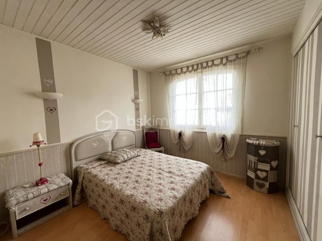 Maison de plain-pied – Quartier résidentiel à Vertou – 6 pièces – 3 chambres – 136 m²