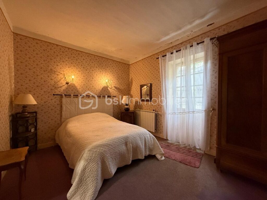 Maison de caractère 104 m² – Terrain 17,5 ha – Les Tourrettes (26740) – 4 pièces – 2 chambres – 104 m²