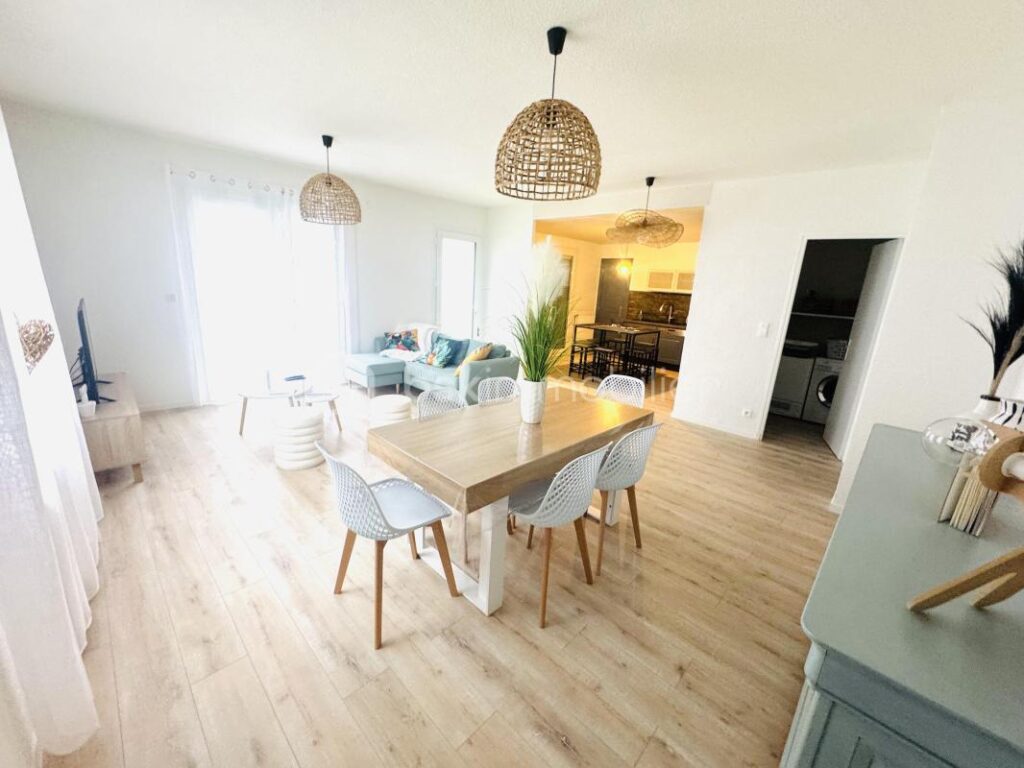 MAISON PLAIN PIED – 5 pièces – 3 chambres – 125 m²