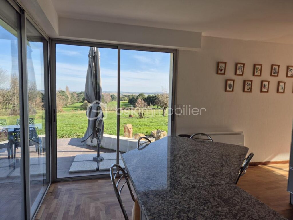 Demeure Contemporaine en campagne 195m² 6.5ha – 8 pièces – 5 chambres – 195 m²