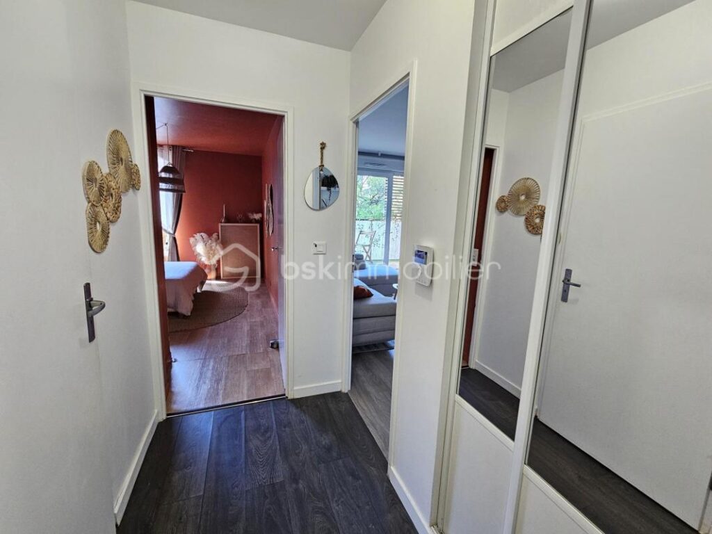 Appartement F2 44m² à 300m du RER DPE C balcon OUEST parking – 2 pièces – 1 chambre – 44 m²