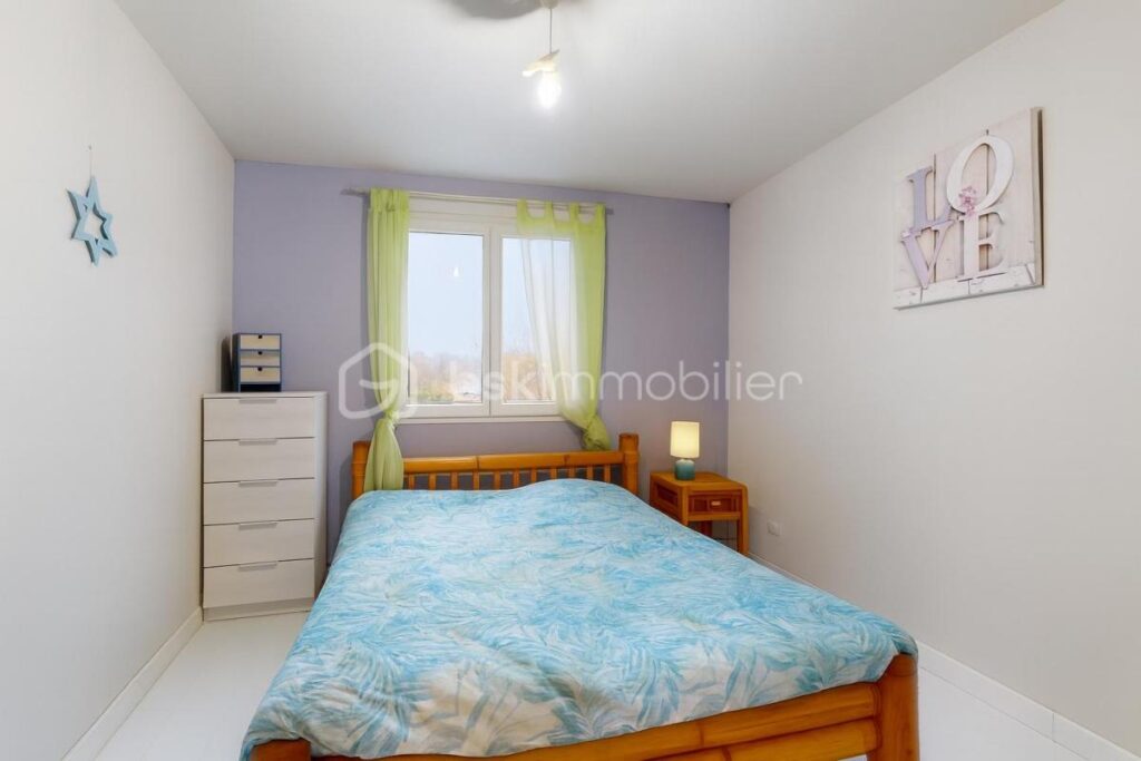 Maison de Type T6 de 157 m2 – 6 pièces – 4 chambres – 157 m²